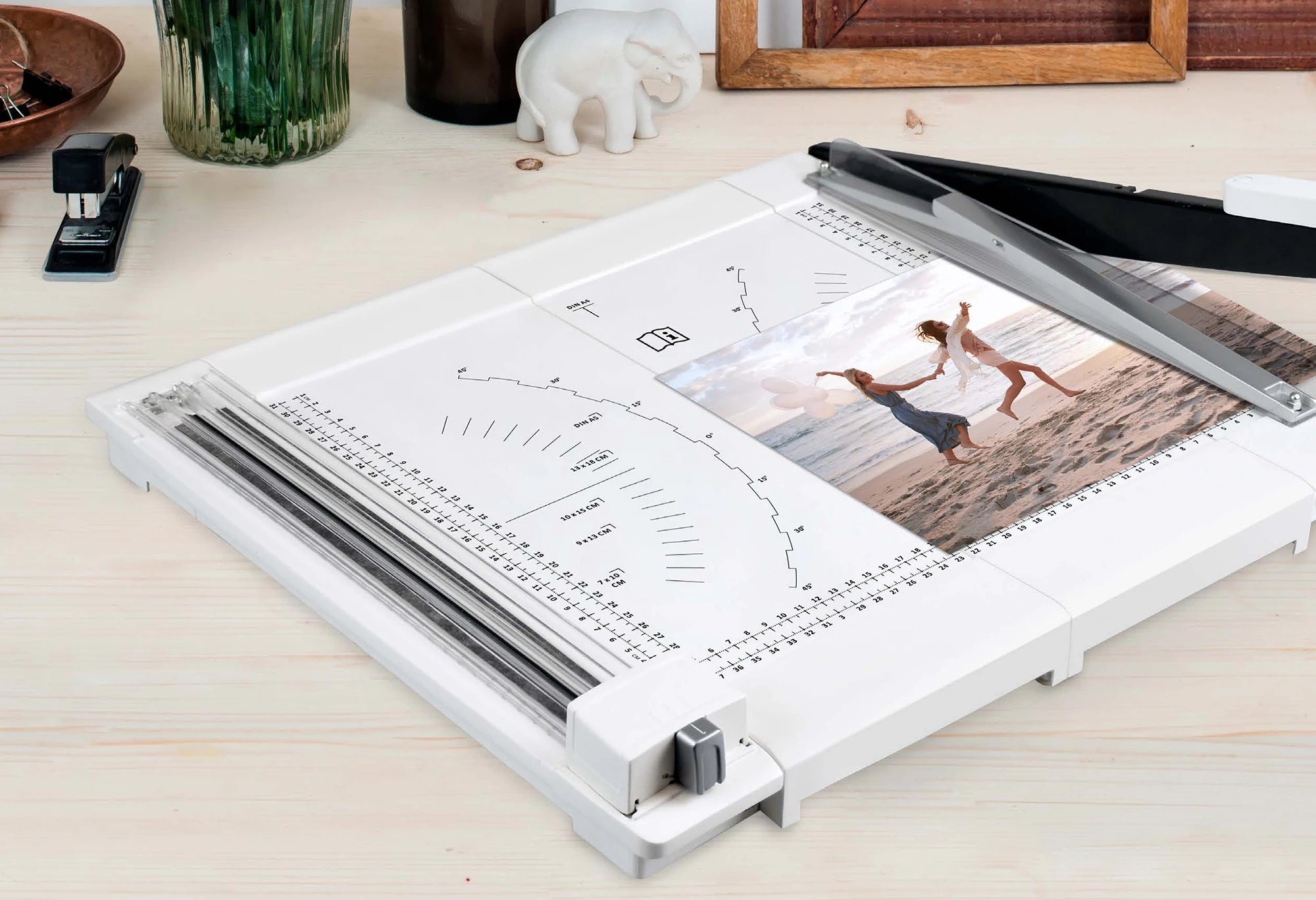 Paper Cutters – Monolith-global